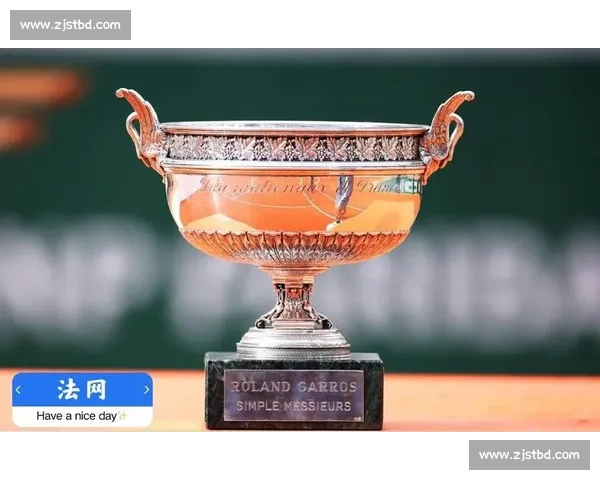 澳网男单冠军奖杯花落谁家球迷们已经迫不及待!